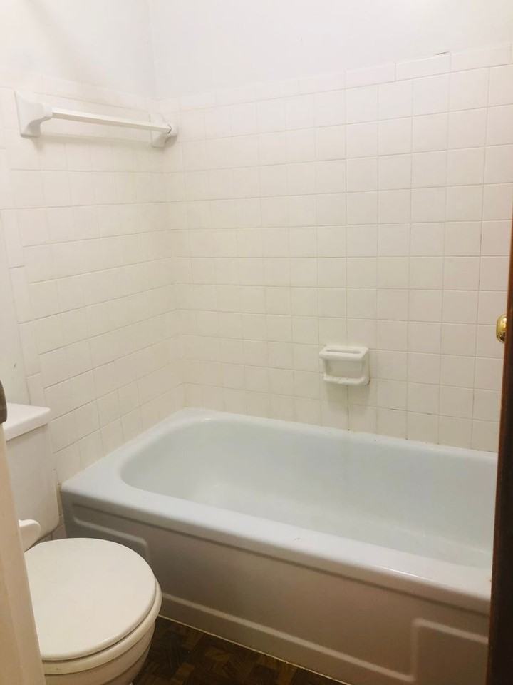 2028 Summit St - Photo 2 of 10