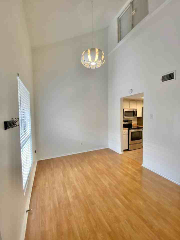 2401 Leon St #301 - Photo 6 of 30