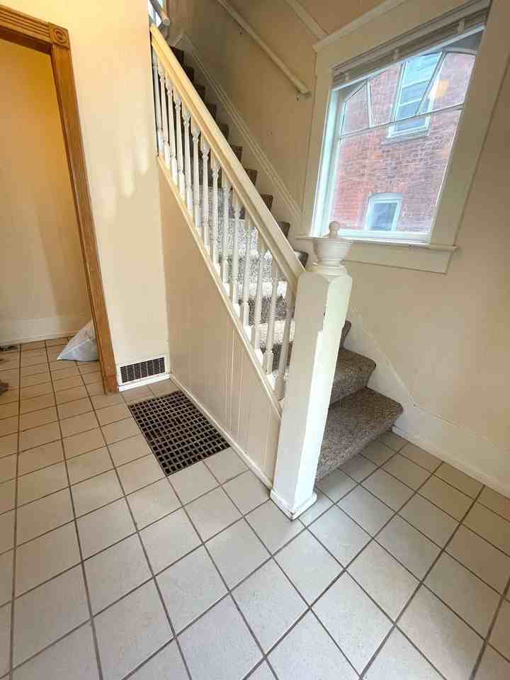 939 Greenwood Avenue - Photo 3 of 39