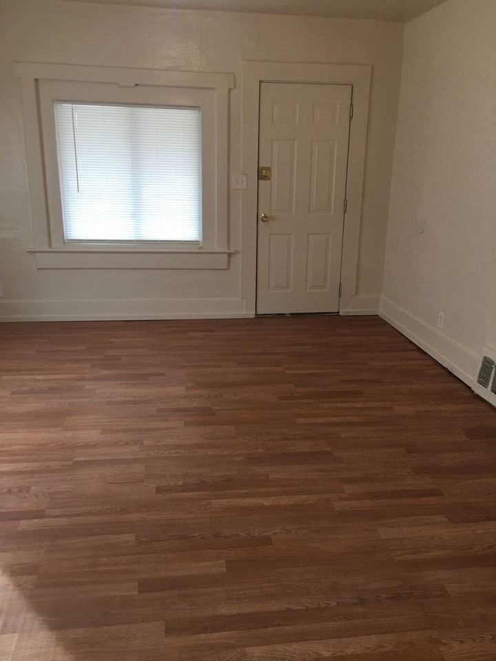 3909 Cuthbertson St - Photo 2 of 16