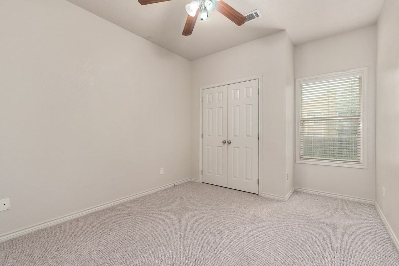 210 Sterling St - Photo 2 of 16