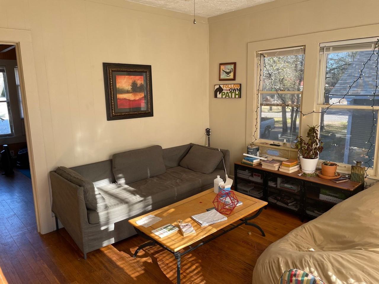 304 N Haswell Dr - Photo 3 of 10