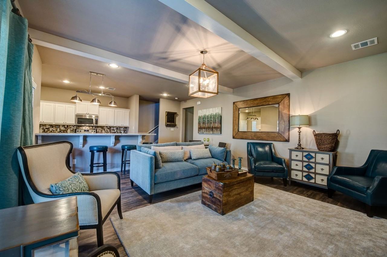 411 Kate Lane - Photo 7 of 15