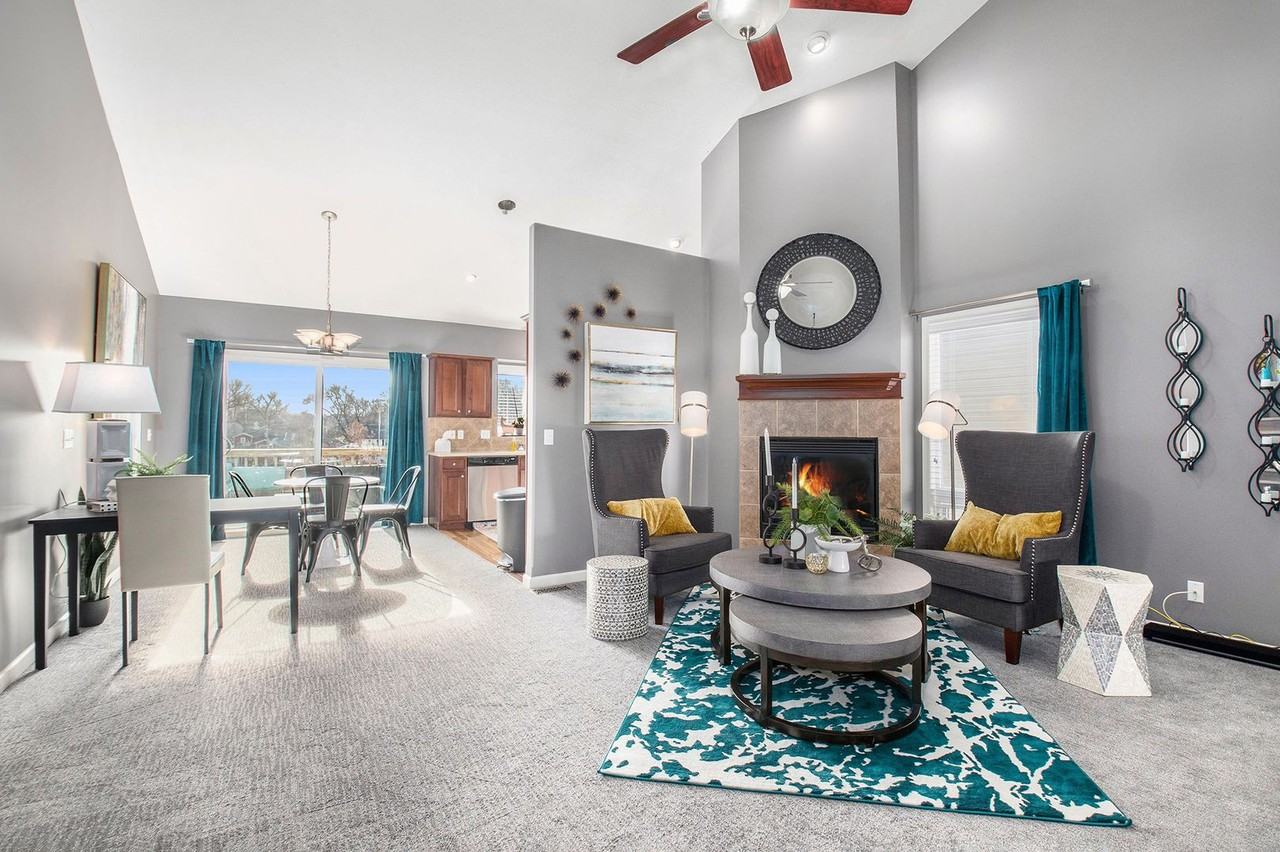 15311 Whitmore St - Photo 2 of 14