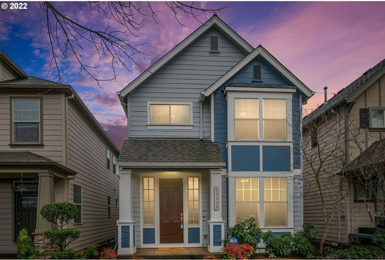 17335 Sw Montague Way - Photo 4 of 27