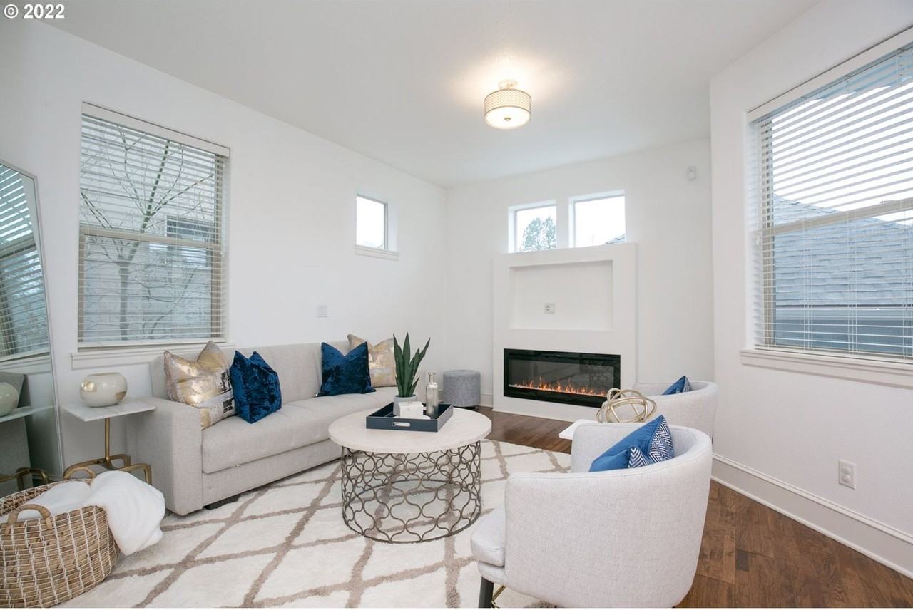 17335 Sw Montague Way - Photo 7 of 27