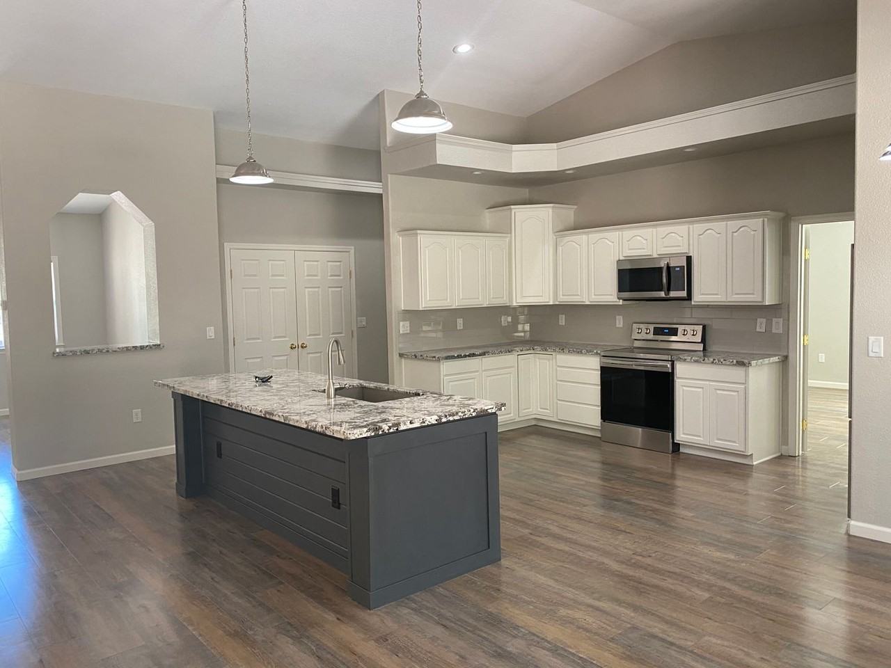 2570 W Moana Ln - Photo 4 of 13