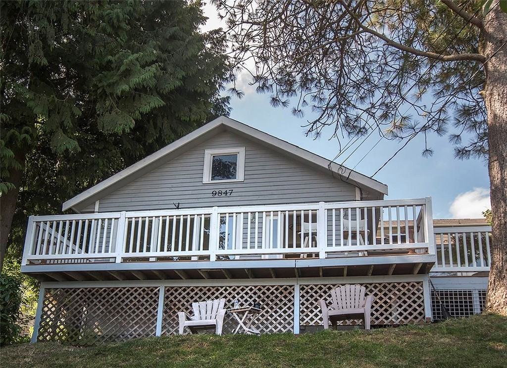 9847 Rainier Ave S - Photo 3 of 21