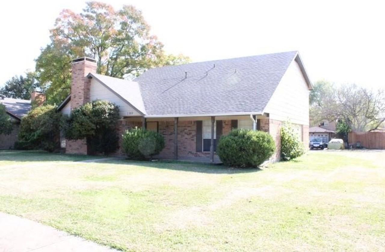 1100 Princeton Dr - Photo 2 of 11