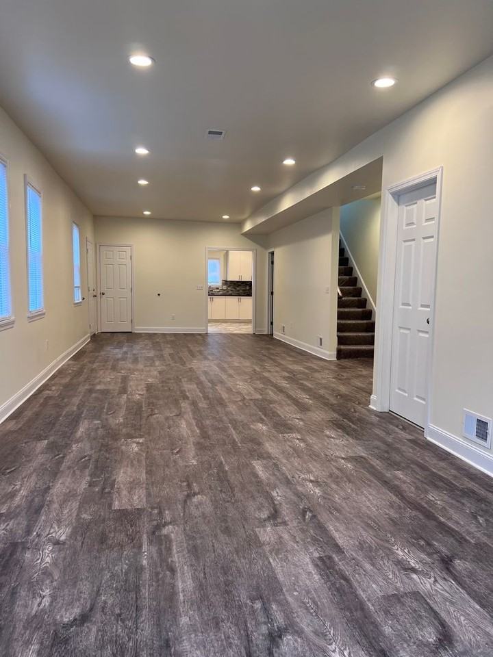 2816 Spring St - Photo 2 of 33