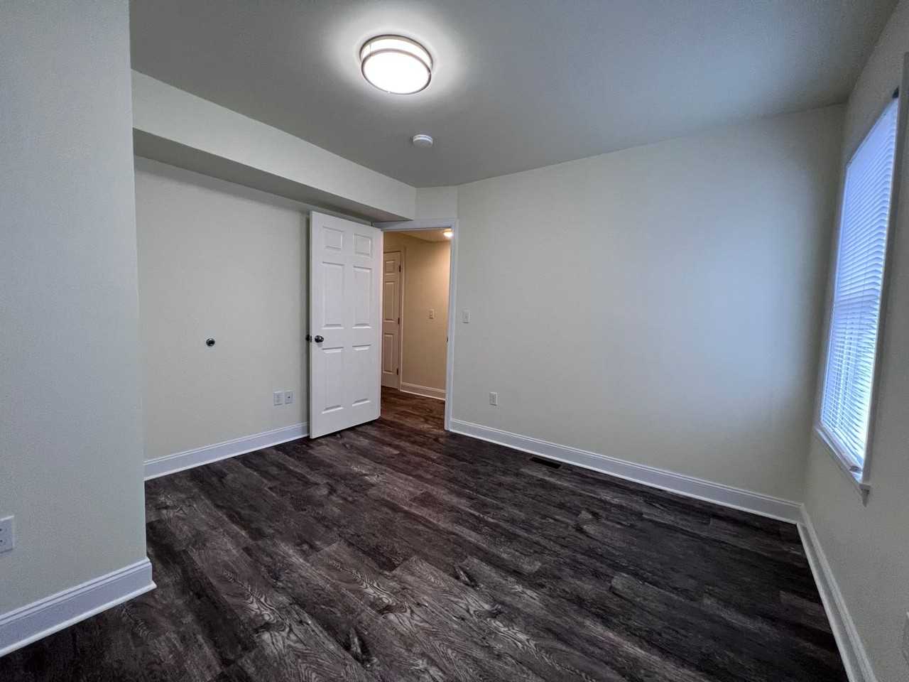 2816 Spring St - Photo 6 of 33