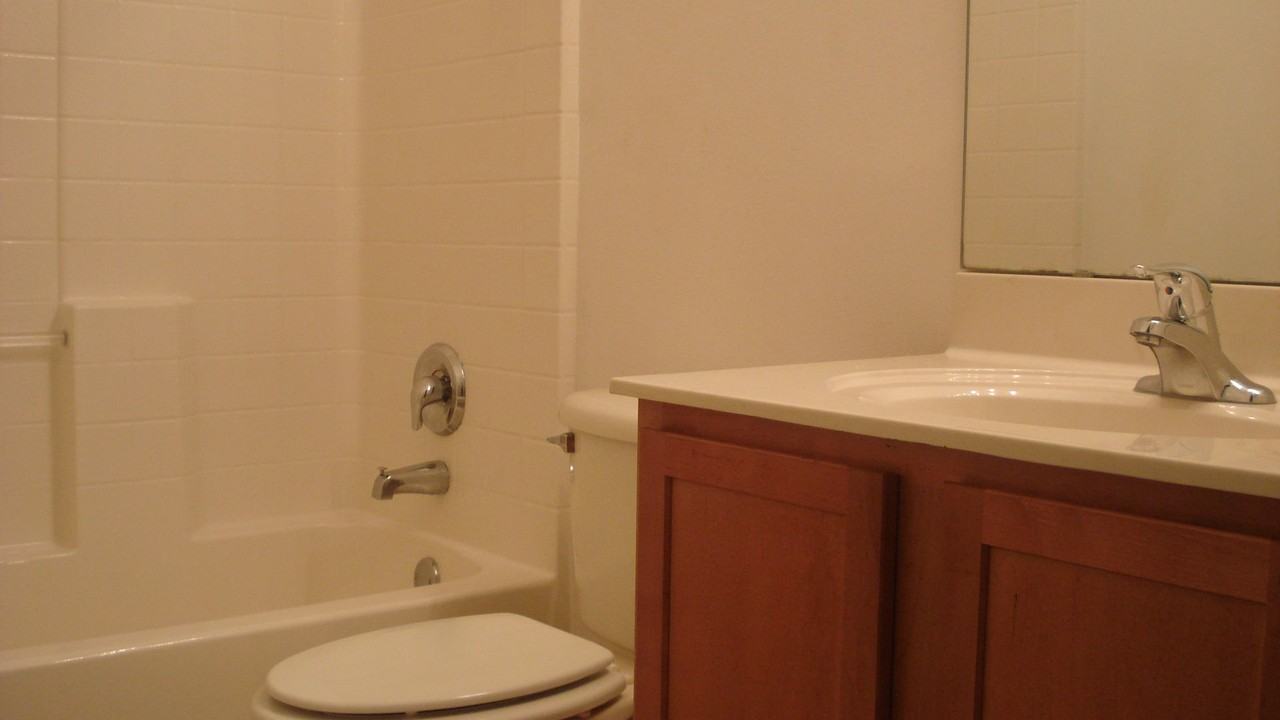 67 Parkway Dr - Photo 3 of 20