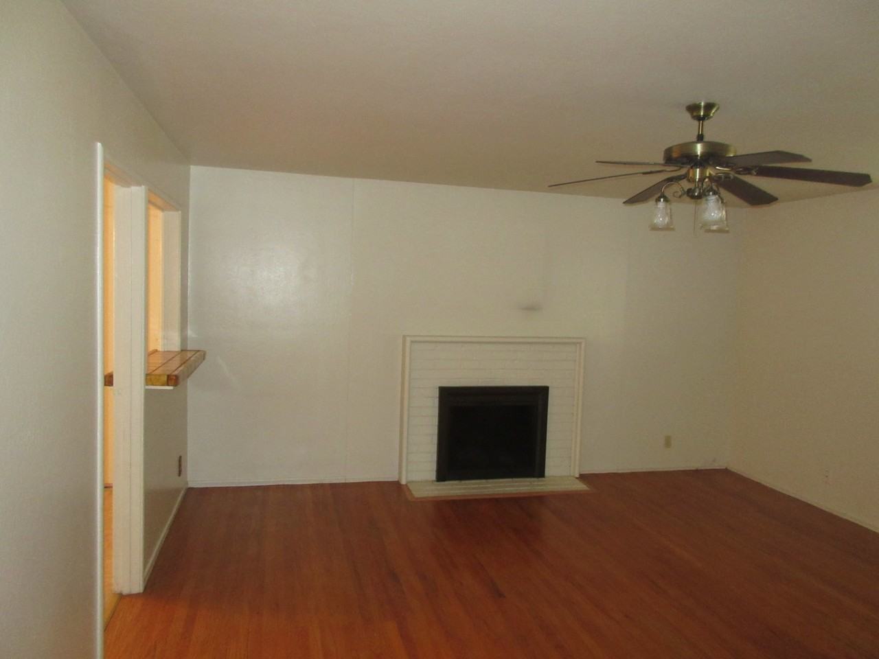 5233 Calistoga Way - Photo 2 of 9