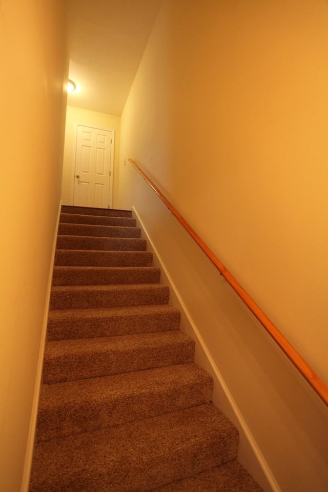 718 N Gay St #B - Photo 7 of 12