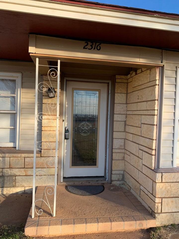 2316 Fm 126 - Photo 3 of 17