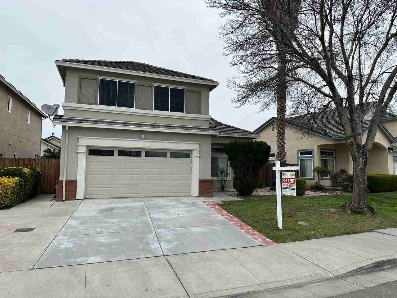 1845 Maplegrove Ln - Photo 2 of 43