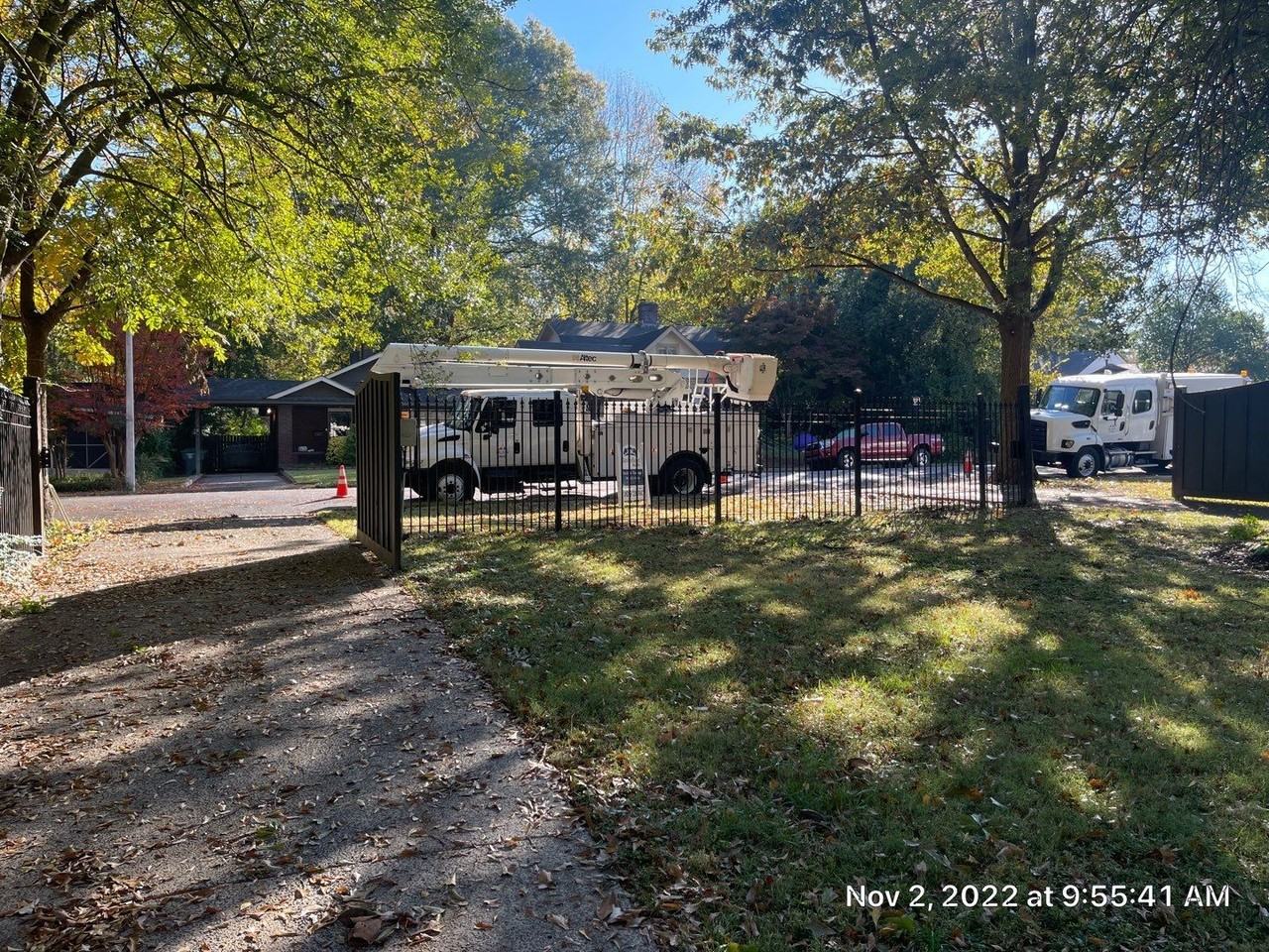 581 Alexander St - Photo 3 of 19