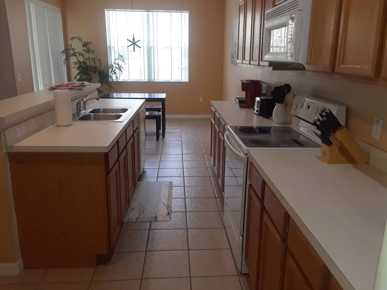 305 Willow View Dr - Photo 3 of 37