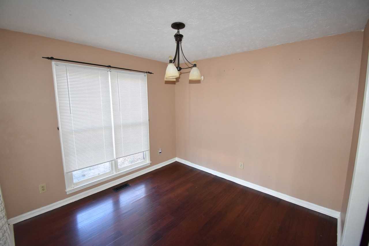 957 Kennesaw Dr - Photo 7 of 19