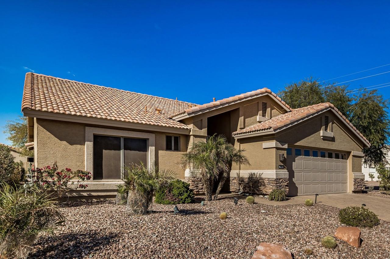 2882 N 155th Dr - Photo 2 of 22