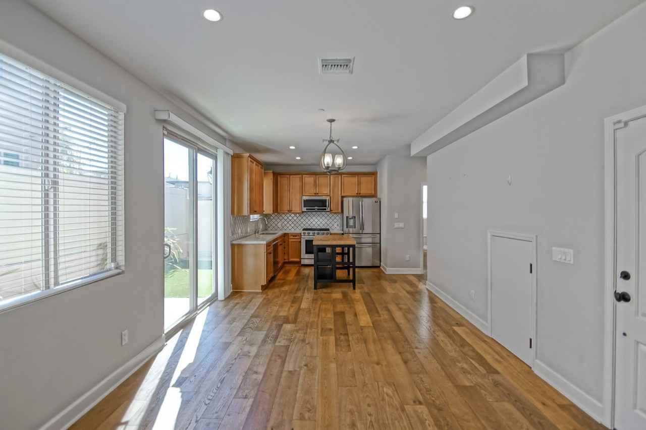 18514 Grevillea Ave - Photo 4 of 42