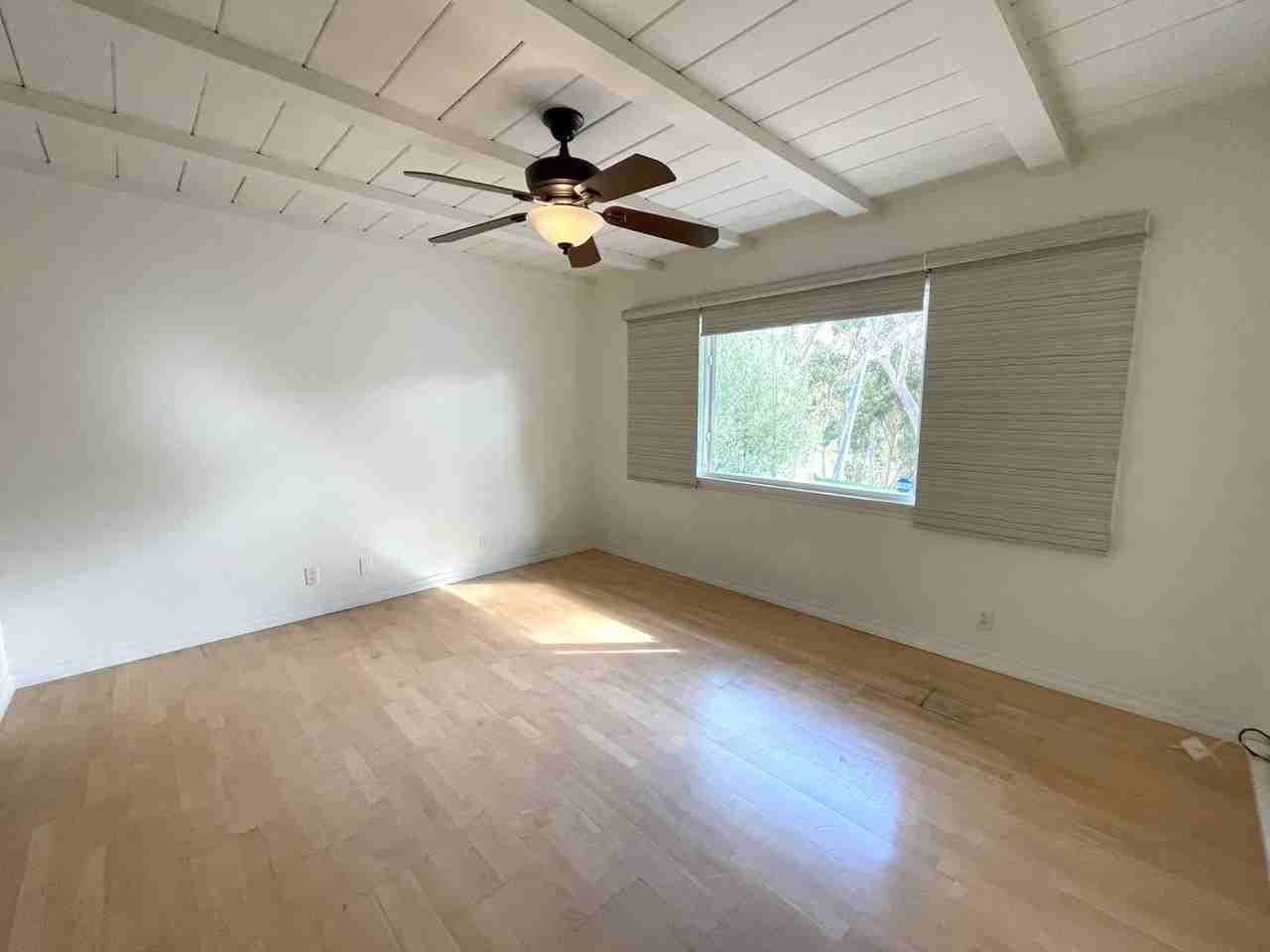 3001 Palos Verdes Dr N - Photo 3 of 24