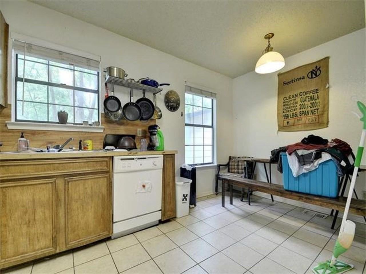 4520 Speedway - Photo 6 of 22