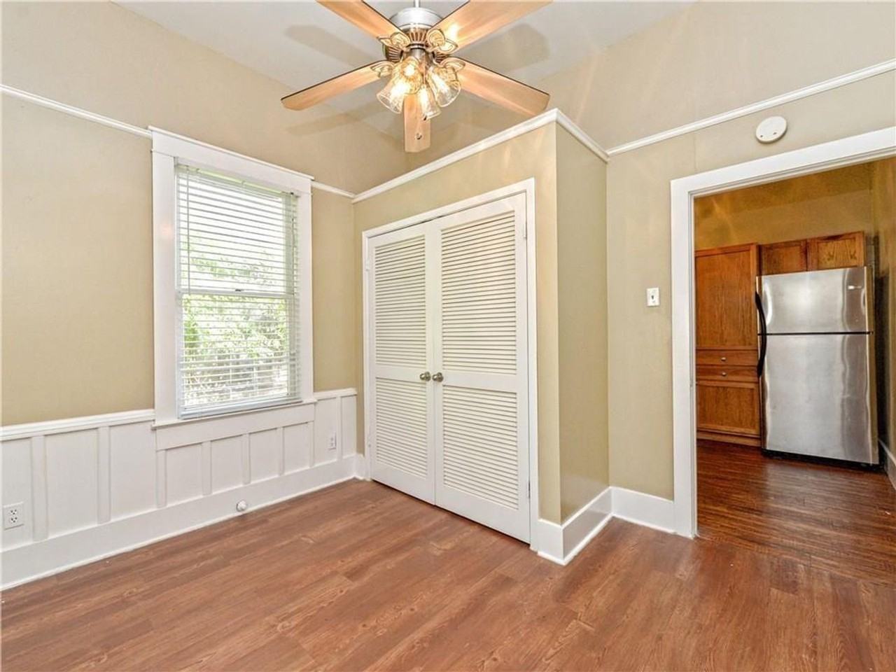 209 E 31st St - Photo 4 of 25