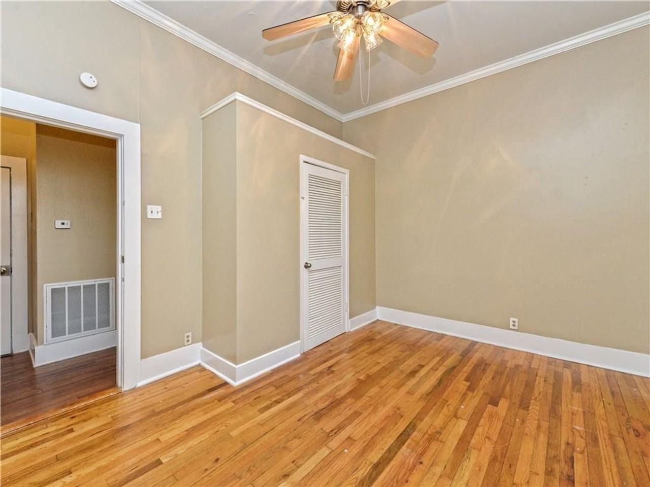 209 E 31st St - Photo 5 of 25