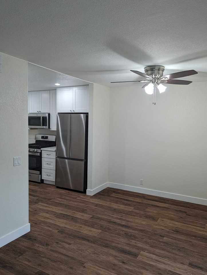 12144 Wilsey Way - Photo 3 of 18