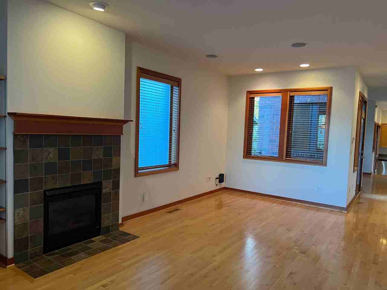 2644 Nw Thurman St - Photo 5 of 26