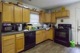 307 N Tillotson Ave - Photo 1 of 1