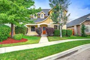 featured image of 12733 N 11th Ave