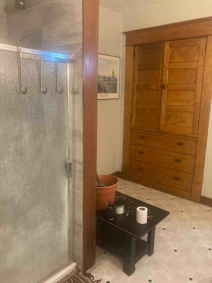 1618 Selby Ave - Photo 5 of 10
