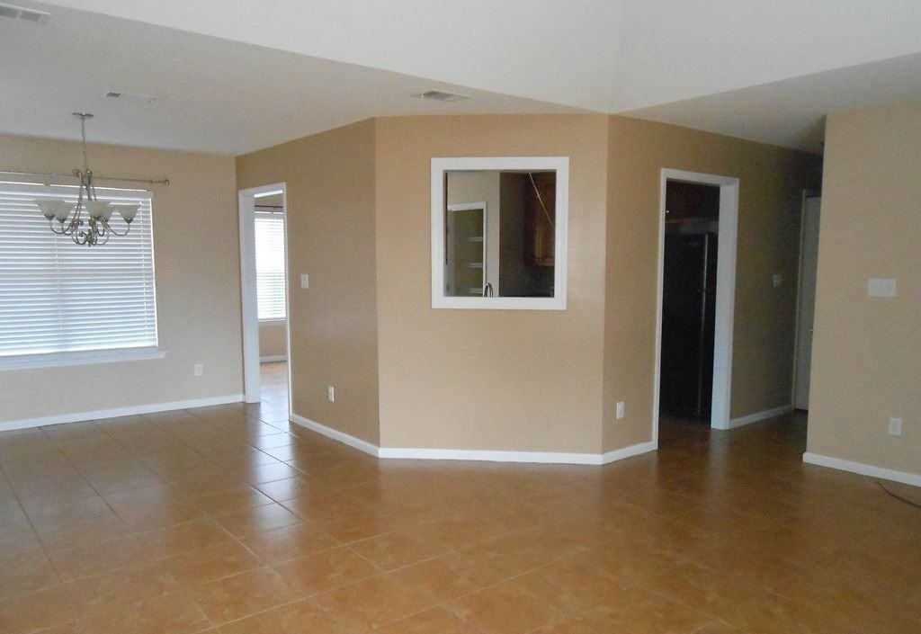 3749 Old Pine Rd - Photo 6 of 20