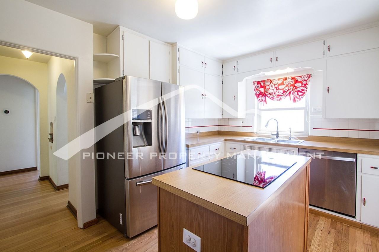 1600 S Marion St - Photo 3 of 15