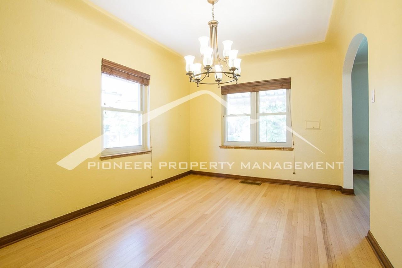1600 S Marion St - Photo 4 of 15