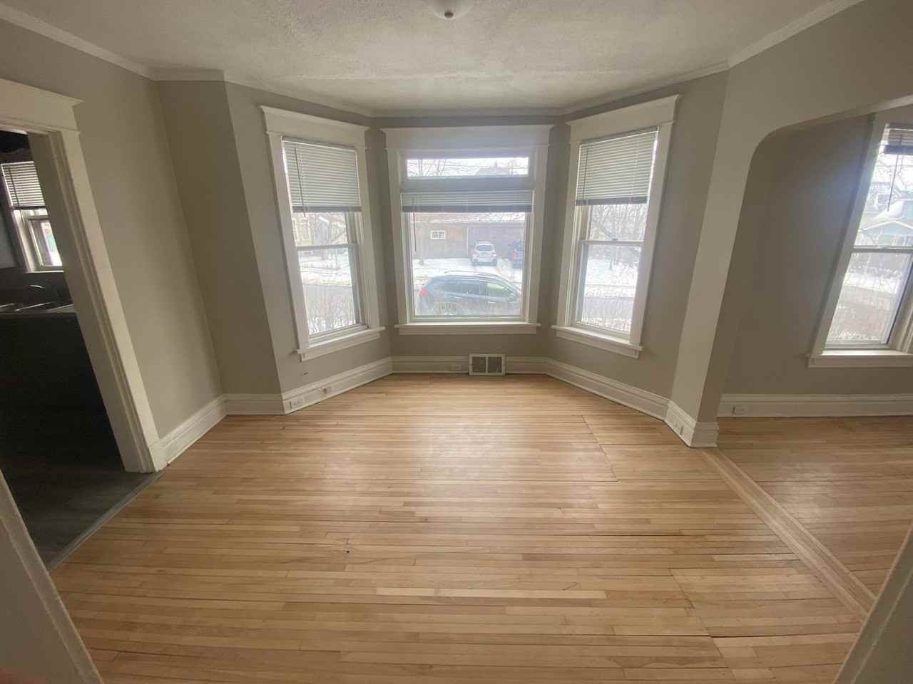 3151 Vernon St - Photo 3 of 13