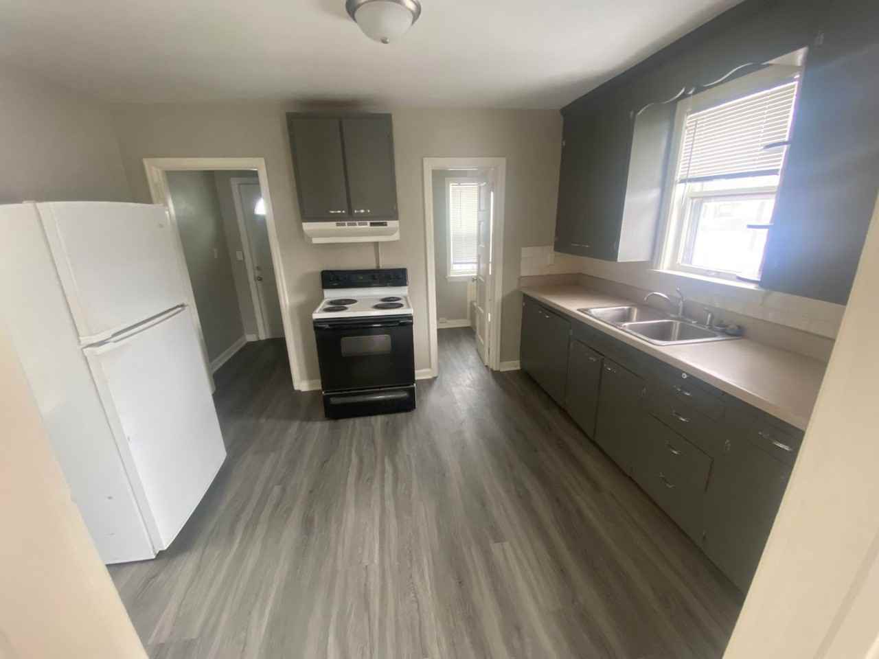3151 Vernon St - Photo 4 of 13