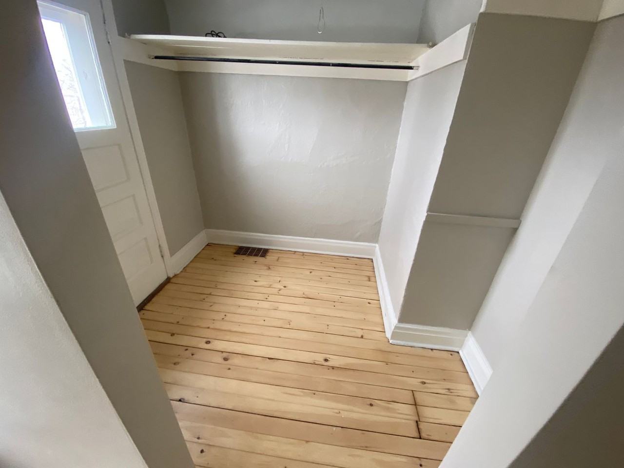 3151 Vernon St - Photo 7 of 13