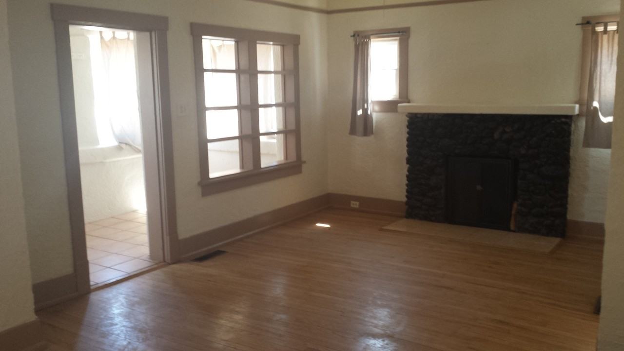 2116 Coal Ave Se - Photo 2 of 15