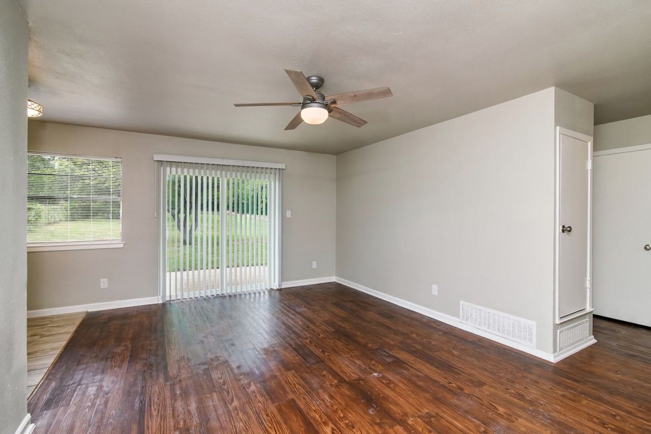 3609 Martin St - Photo 3 of 17