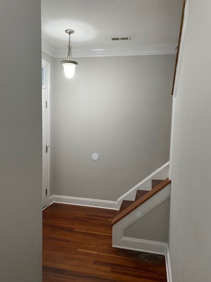 121 Charles Towne Ln - Photo 3 of 20