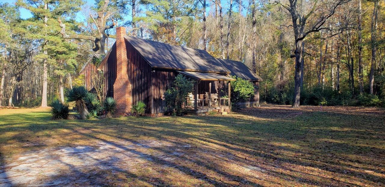 7680 Pond Dr - Photo 2 of 24