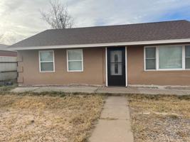 featured image of 512 S Aspen Ave