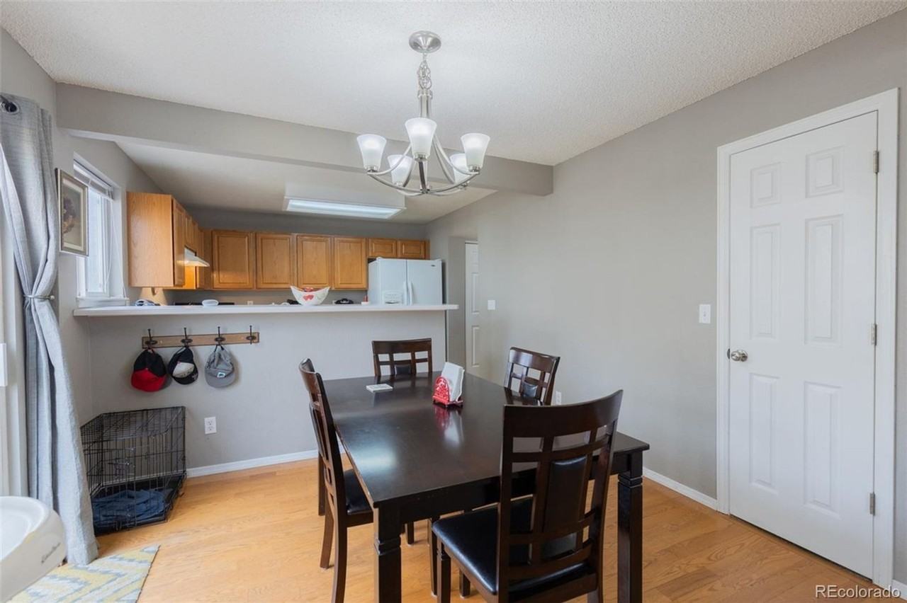 12694 Davis St - Photo 4 of 16