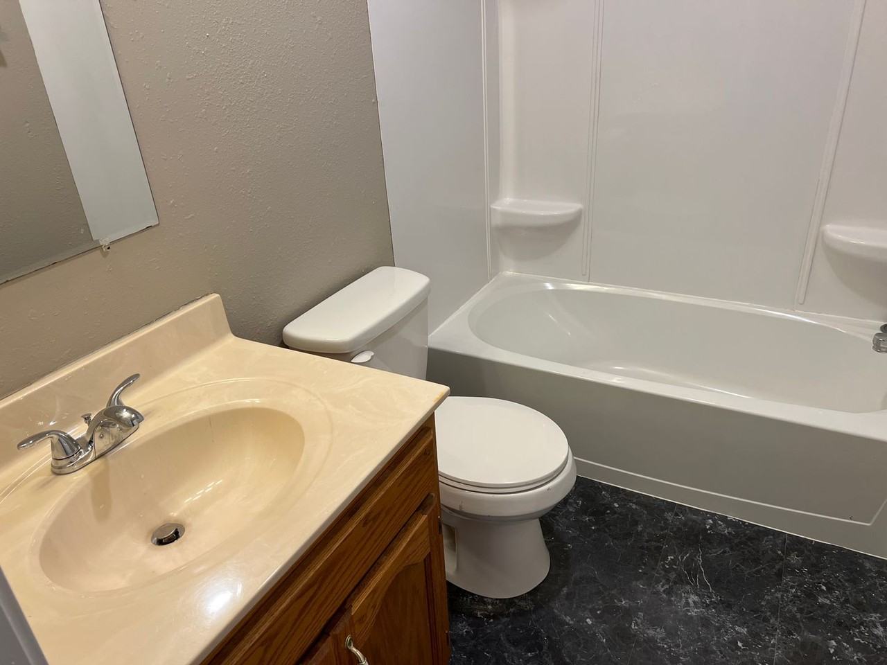 1752 S Fisk Ave - Photo 6 of 11