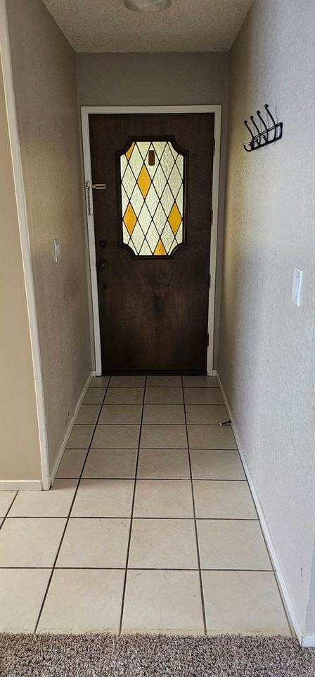 715 Mikkelsen Dr - Photo 4 of 44