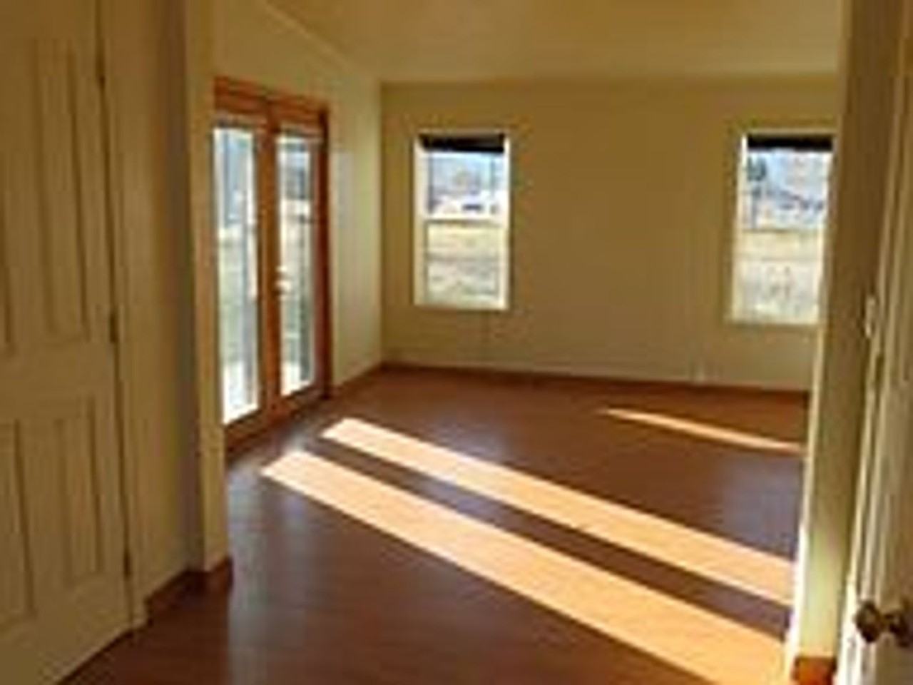 131 Goddard Ln - Photo 3 of 13