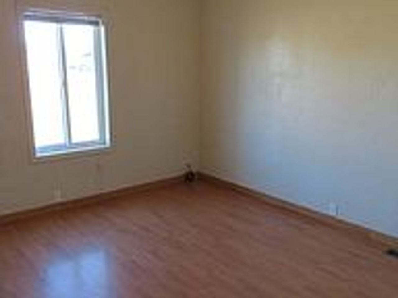 131 Goddard Ln - Photo 4 of 13